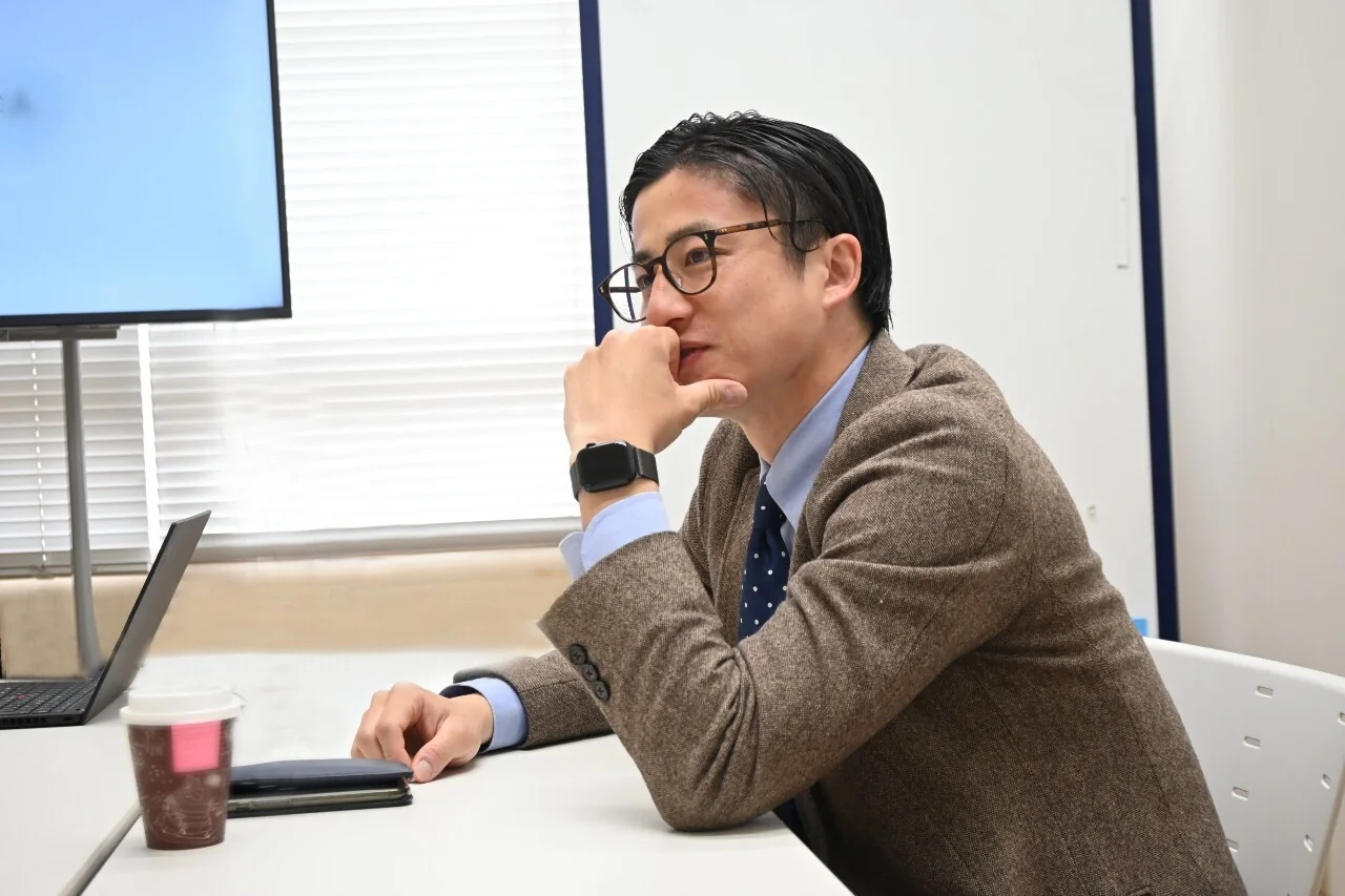 代表インタビューの様子
